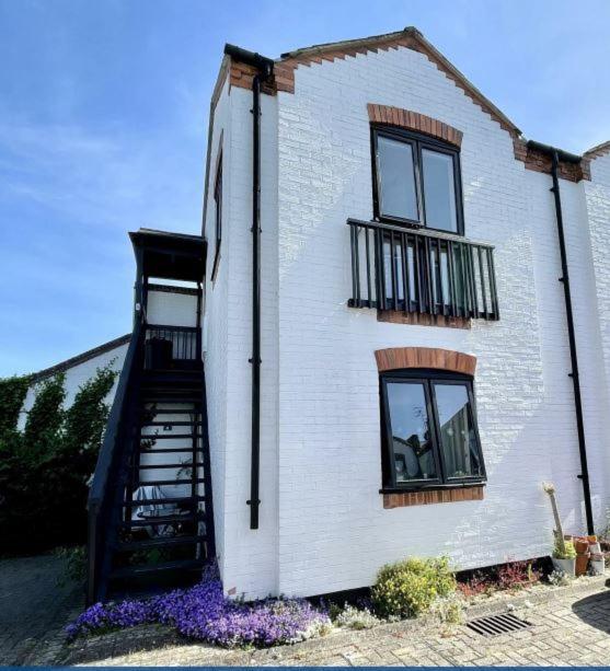 Romeo & Juliet'S With Private Parking Apartman Stratford-upon-Avon Kültér fotó